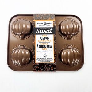 Nordic Ware Seasonally Sweet Mini Pumpkin 3 Cup Kitchen Baking Pan